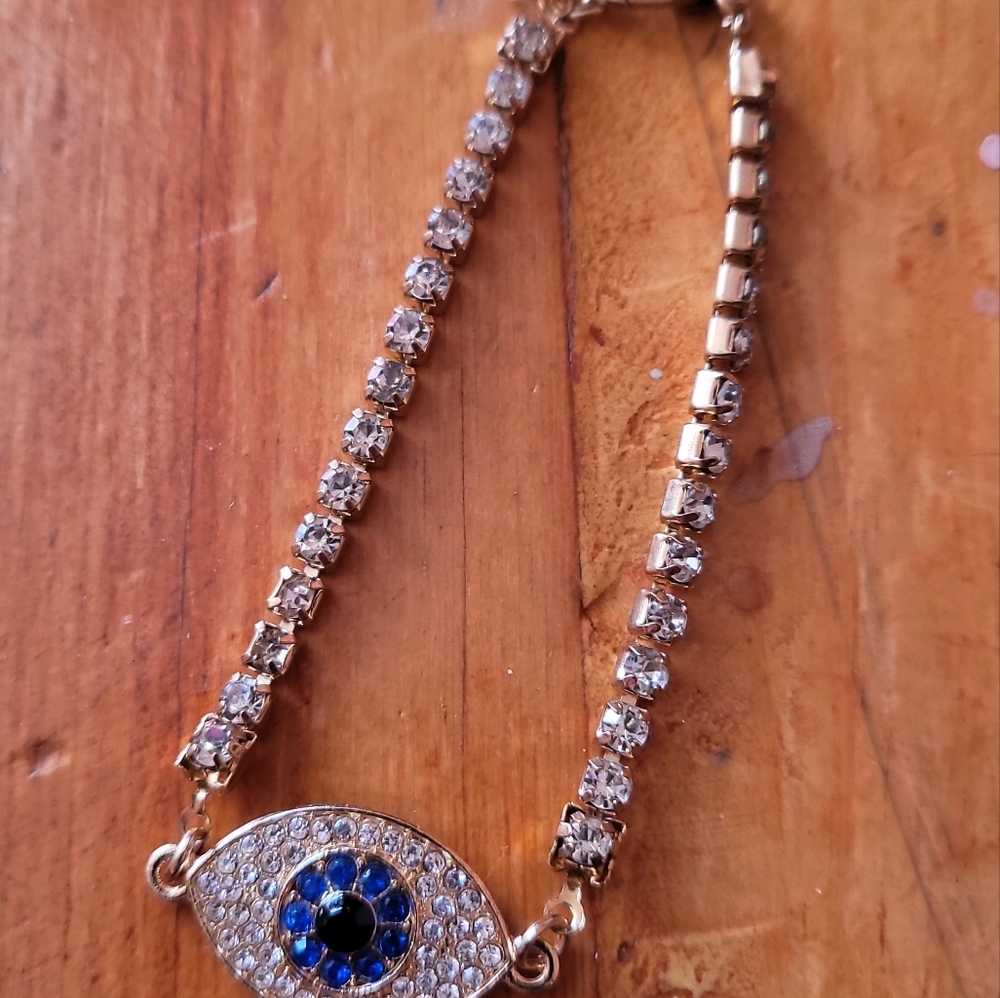 Evil Eye Rhinestone bracelet - Picture 2 of 5